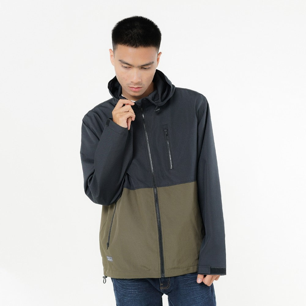 Greenlight Jaket Windbreaker Pria Regular Fit Taslan Velo C010426