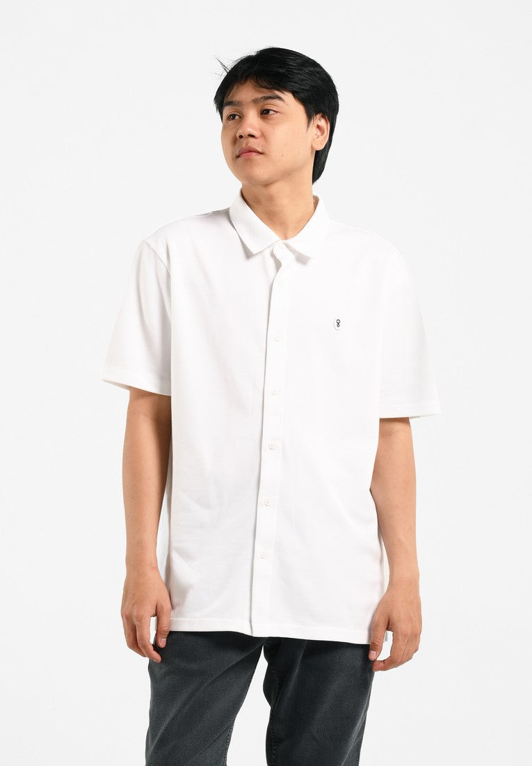 Greenlight Essential Kemeja Basic Pria Lengan Pendek Slim Fit Katun Polyester Astru HP-C050225