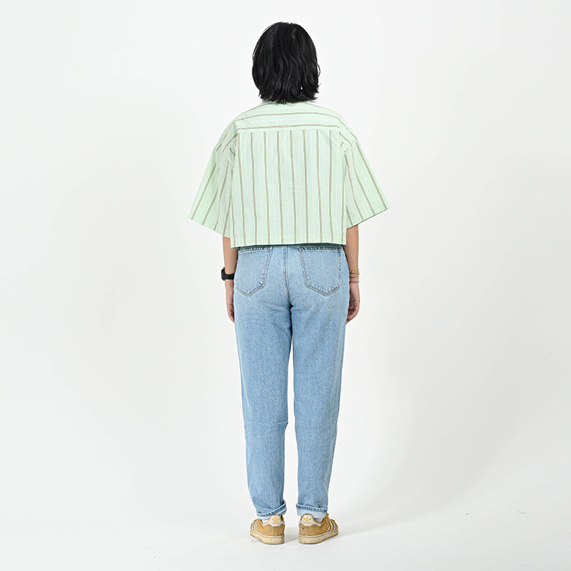 Kemeja Lucia Wanita Greenlight Cropped Oversized Fit C070423 